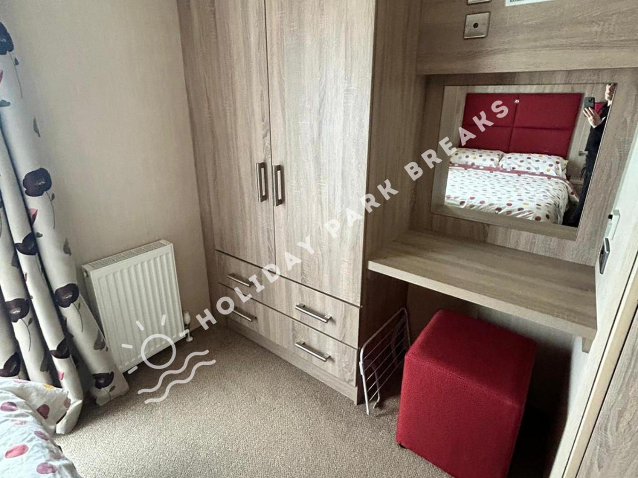Haywood - 3 Bed Pet Friendly Holiday Home At Seal Bay Selsey Exterior photo