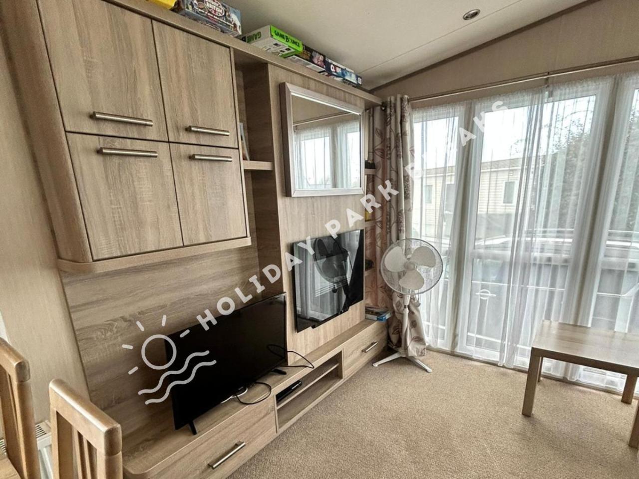 Haywood - 3 Bed Pet Friendly Holiday Home At Seal Bay Selsey Exterior photo